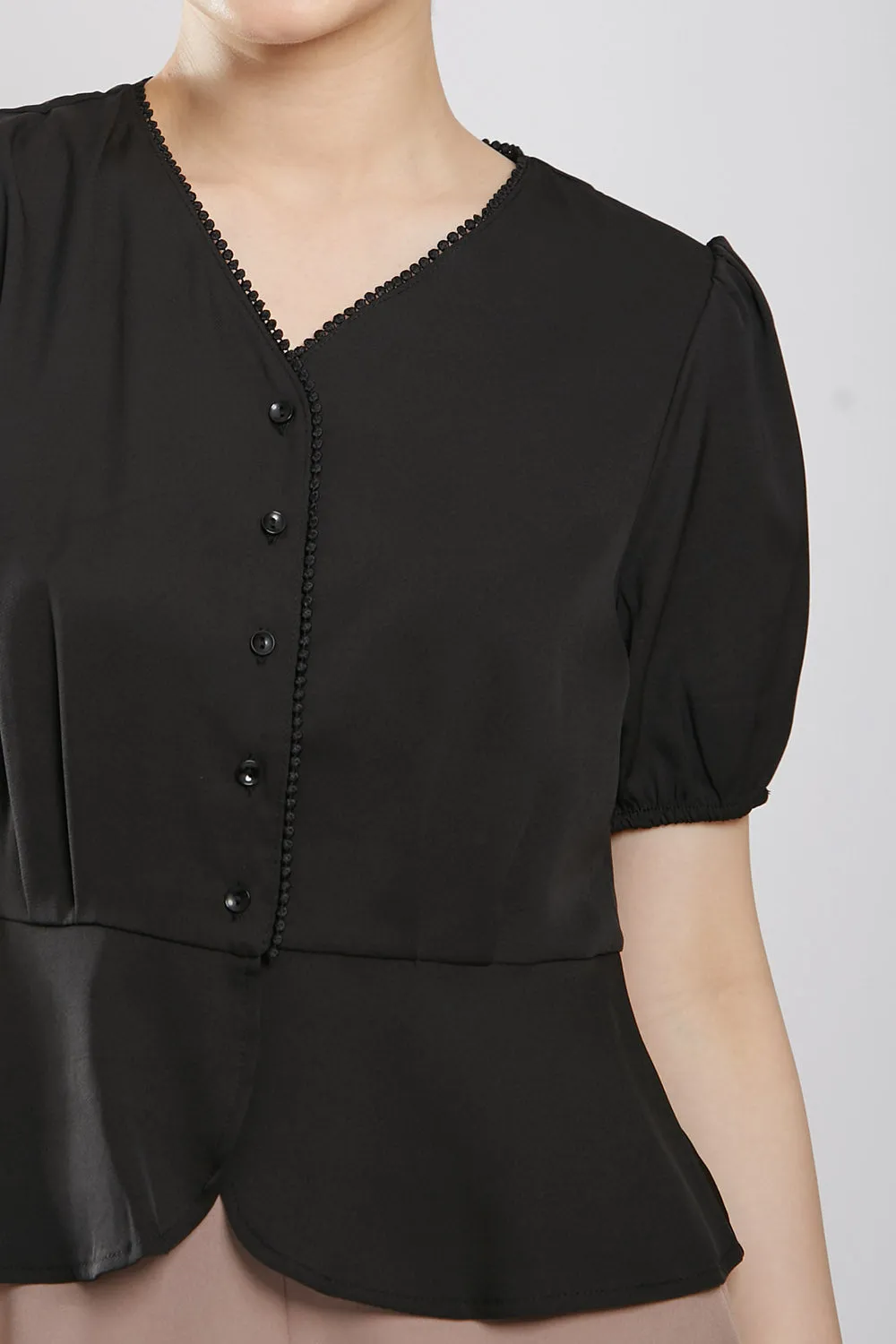 Felizia Blouse in Black