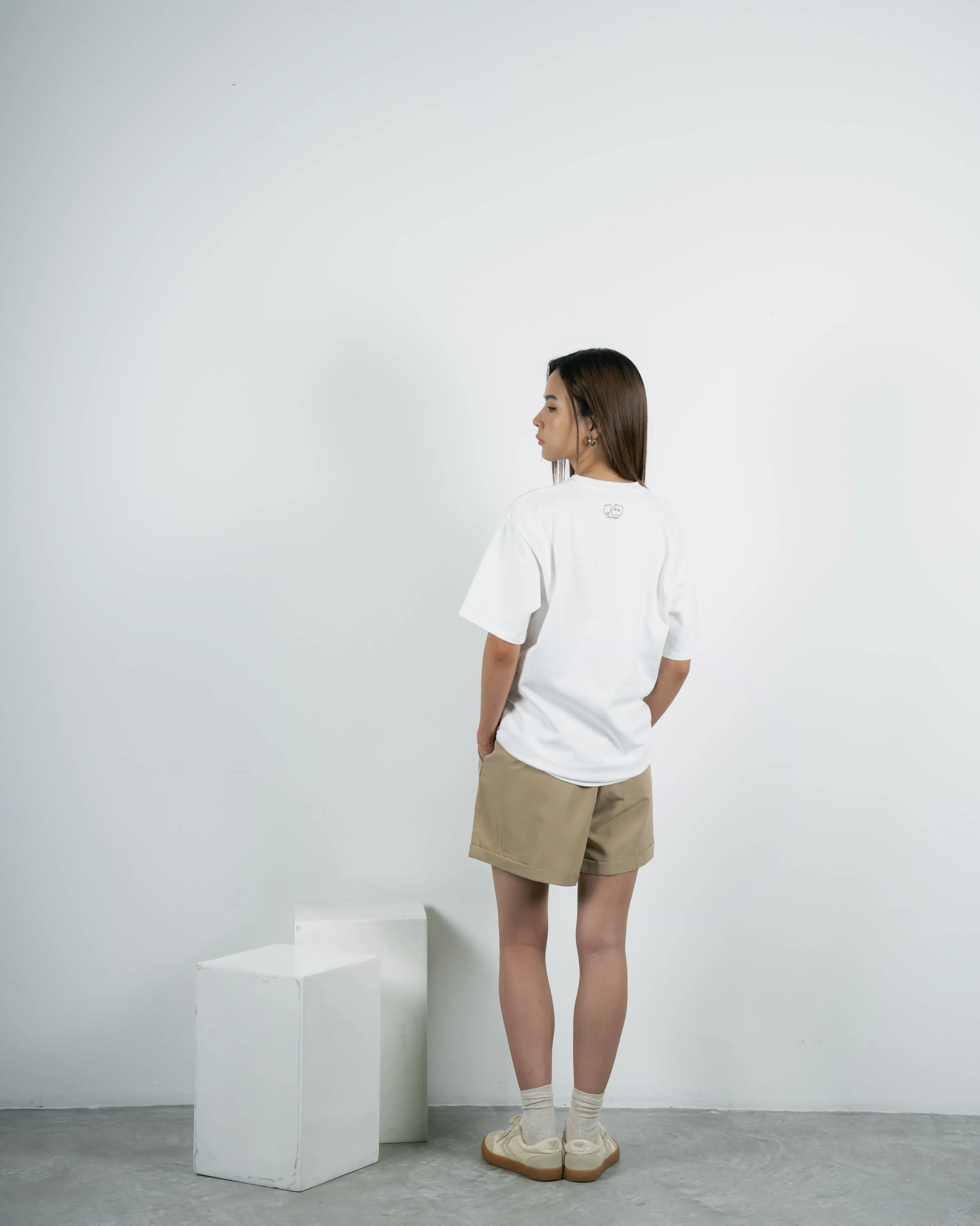 LULU Flower Elastic Waistband Shorts (Khaki)